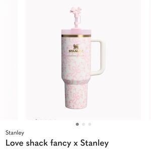 Stanley Pink and White Bow-Patterned Gift Box

LOVE SHACK FANCY COLLAB